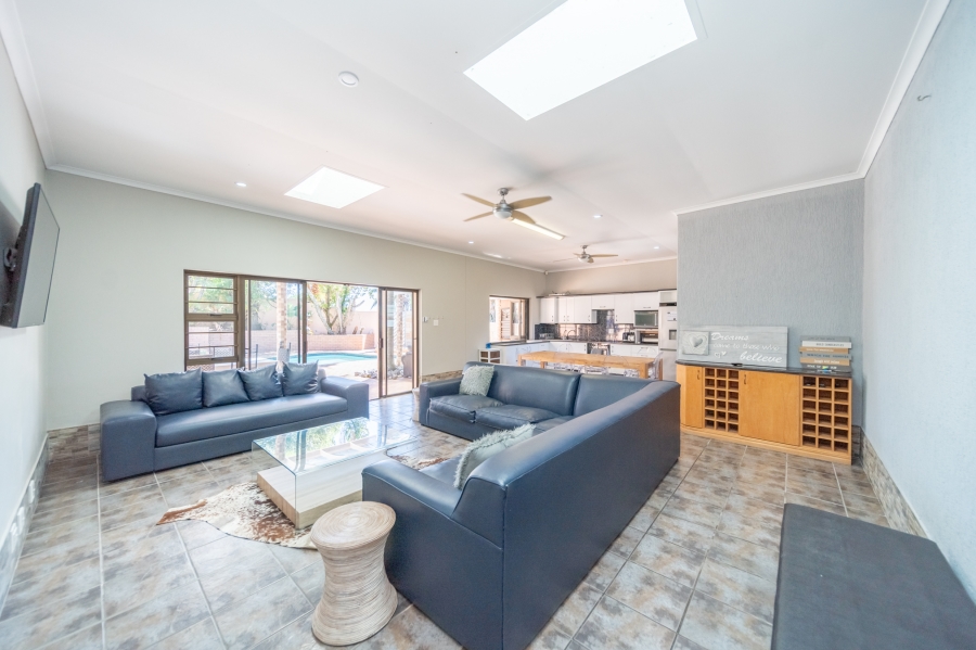 5 Bedroom Property for Sale in Bonnie Doone Eastern Cape